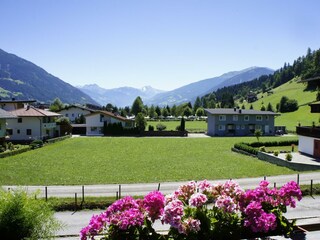Garten mit  Panoramablick