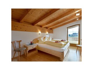 Appartement-Peter-Fuegen-Wiesengasse-16-Schlafzimm