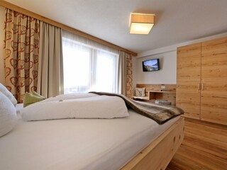 Schlafzimmer Ost Schreibtisch