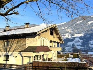 ZIllertal-Susanne Haas-Hausansicht-Winter_2_