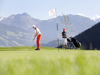 Golfplatz Zillertal 2014_Zillertal Tourismus_blick
