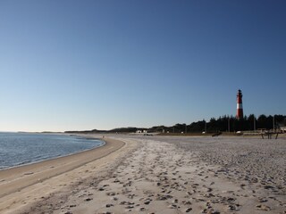 Oststrand mit Blick auf den Leuchtturm