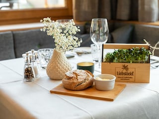 TIROLERIN-Liebstöckl-22