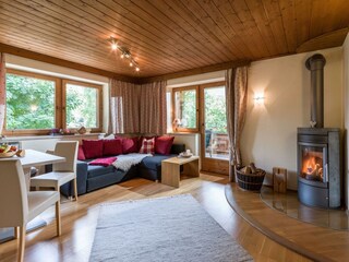 Landhaus_Gartner_Dorfstrasse_90_Uderns_Wohnzimmer