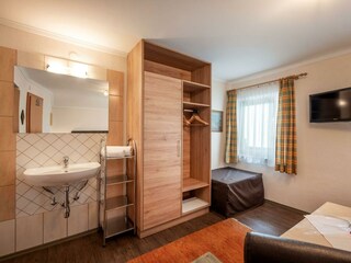 Haus_Floerl_Landstrasse_17_Ried_07_2019_Zimmer_10_