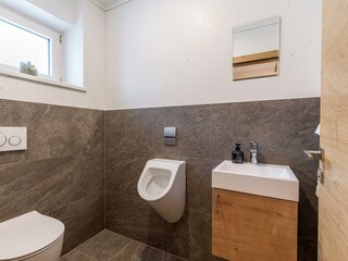 Apart_Painting_Moosweg_2_Ried_WC