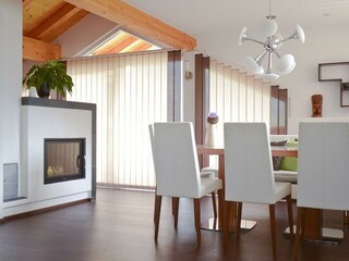 Apart-Hanna-Aschau-im-Zillertal-Esstisch