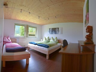 Apart-Hanna-Aschau-im-Zillertal-Schlafzimmer2