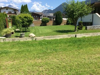 E775B089-4F3E-423F-B4FF-7A05B19939C6