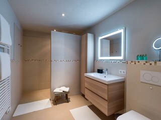 Vans_place_Aeussere_Embergstrasse_16_Kaltenbach_Ba