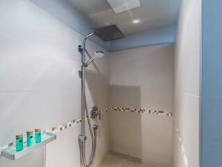 Vans_Place_Aeussere_Embergstrasse_16_Kaltenbach_01