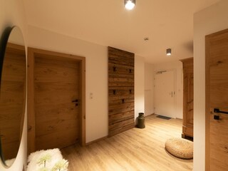 Flur, Blick auf Eingang