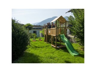 Aparte_Denise_Schuetzenweg_32_Spielplatz_2_komp