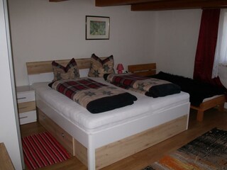 apart-ponholz_hart-im-zillertal_Schlafzimmer-2.2