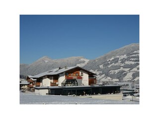 Apart Denise Fügen Zillertal Haus Winter