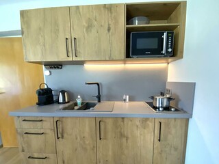 Zillertal-Stumm-Haus Imperfect-Studio-Küchenzeile