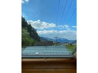 ABC422D8-4698-4B30-A213-E10AE77D6640