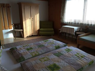 AschauZillertalFewoTerrasse4BettZimmer