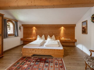 Gaestehaus_Moser_Kirchweg_14_Uderns_Schlafzimmer_3