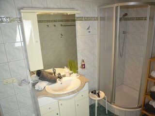 Zillertal_Ferienwohnungen Sunshine_TOP 1_Badezimme