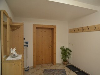 Zillertal_Ferienwohnungen Sunshine_TOP 1_Eingangsb