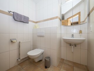 Familientraum Bad Zimmer 1