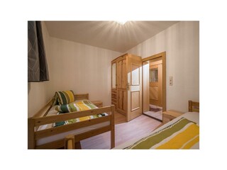Schlafzimmer 2