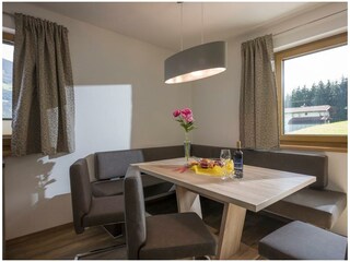 Esstisch im Niederleger