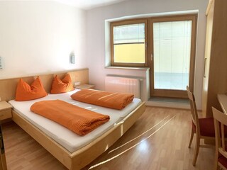 7DAB2CEE-4F3D-4AD3-BAFA-12820F0FFECC