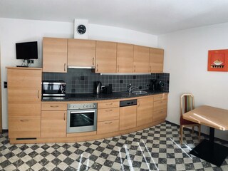 DC9B80DD-6EC0-48F2-981A-9ADE568747AE