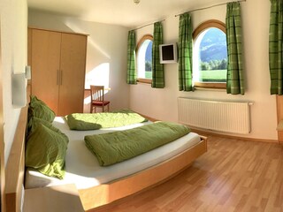 C23544D7-F7CB-4B94-AC3C-AC914E46502D