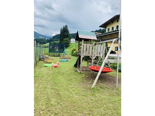 A3DDEFD9-1516-4478-A7E4-730E47247598