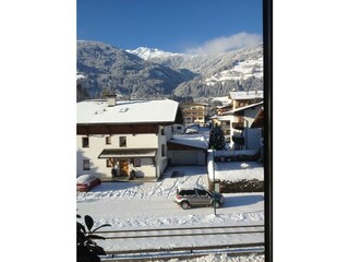 Winterausblick vom Balkon Apart ban Zilla