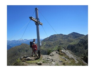 Gipfelsieg Apart ban Zilla Wetterkreuz