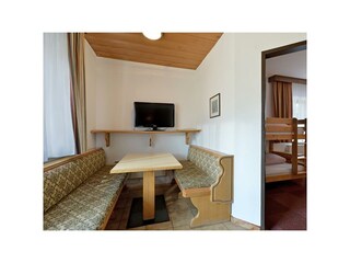 Appartement Kueche Schlafzimmer