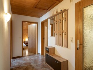 Haus_Ascher_Gruber_Rumerweg_3_Aschau_Garderobe_Gan