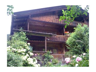 0B6F44CE-2E66-453F-95CF-B1C96D9AE618_1_105_c