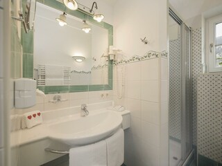 Badezimmer Schneerose