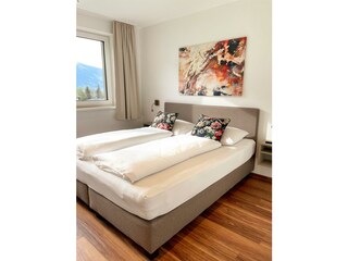 TheView_Ahorn_Schlafzimmer_Total_1