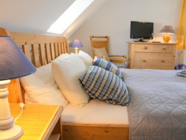 Ferienwohnung "MÜRITZBLICK"1-Raum-App. mit Balkon-Blick zum Wasser
