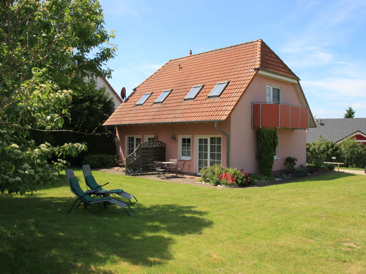 MÜRITZBLICK mit Balkon und großen Garten