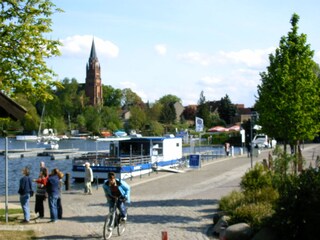 Hafen in Röbel- Schiffsrundfahrten