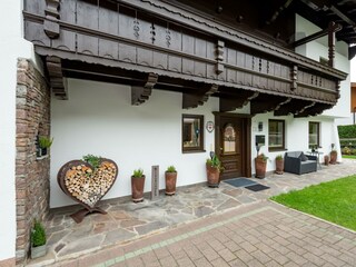 Gaestehaus_Schroll_Talstrasse_Ried_10_2024_Eingang