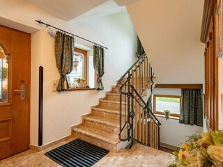 Gaestehaus_Schroll_Talstrasse_Ried_10_2024_Stiegen