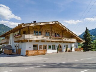 Apart_Stiegler_Dorfstrasse_2_Stumm_06_2022_Haus_au