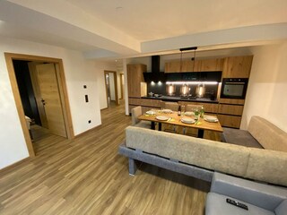 Zillertal-apart-stiegler-stumm-Appartement 1_Wohnk