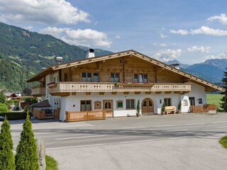 Apart_Stiegler_Dorfstrasse_2_Stumm_06_2022_Haus_au