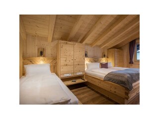 Schlafzimmer-Dreibettzimmer