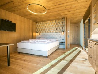 Zimmer Bett Küche Fernseher