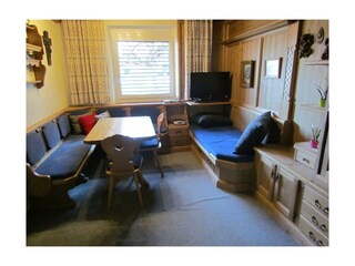 Zillertal-Fügenberg-Landhaus-Kröll-Gästehaus-Wohnz